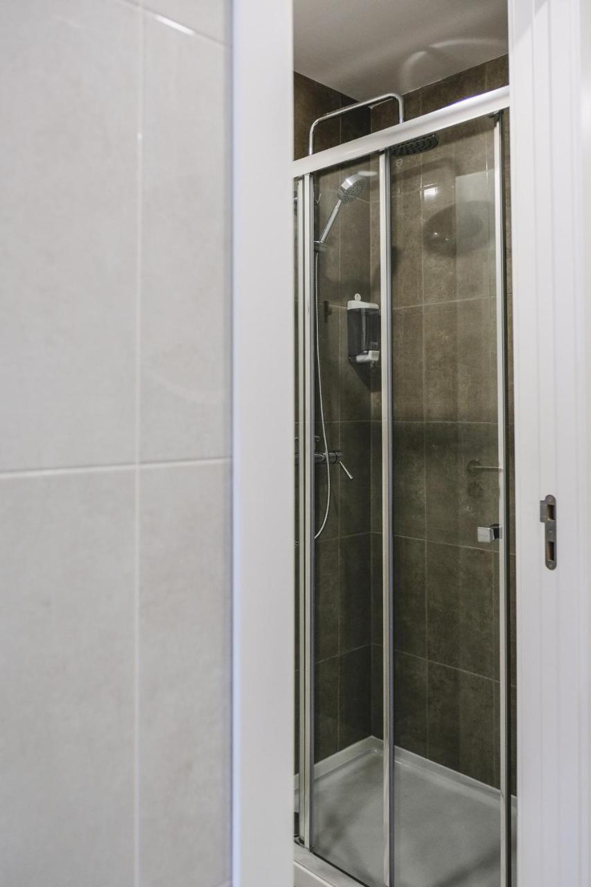 4U Lisbon VI Guesthouse Airport Экстерьер фото